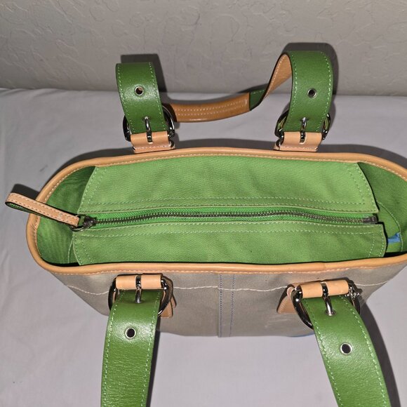 VTG COACH Hamptons Soho Daisy Cabriolet Canvas W/ Blue & Green Leather Tote 4428 - Picture 9 of 15